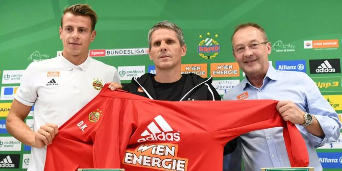 Stefan Schwab (Rapid), Neo-Rapid-Trainer Dietmar Kuehbauer und Sportchef Freddy Bickel (Rapid) am Dienstag, 2. Oktober 2018.