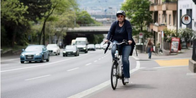 Neues Gutachten - Velowege auf Zürcher Trottoirs sind nicht rechtmässig