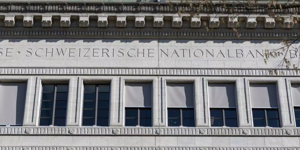 Snb Setzt Erstmals Seit 1999 Wieder Auf Leitzins