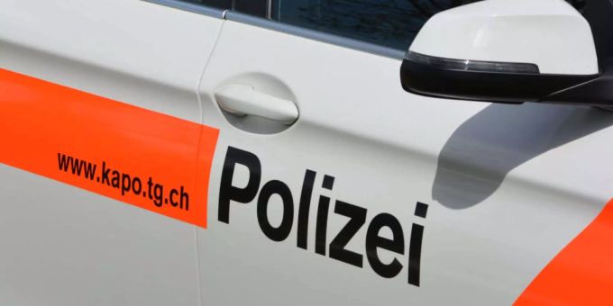 Ein Fahrzeug der Kantonspolizei Thurgau. kapo Thurgau leiche amriswil