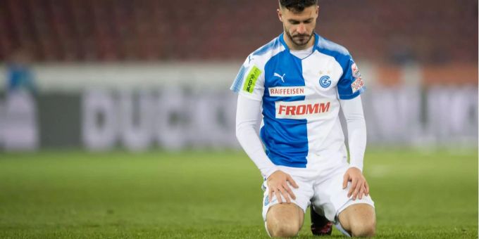 Sinnbild für die GC-Krise: Marco Djuricin lässt den Kopf hängen. Sinnbild für die GC-Krise: Marco Djuricin lässt den Kopf hängen.