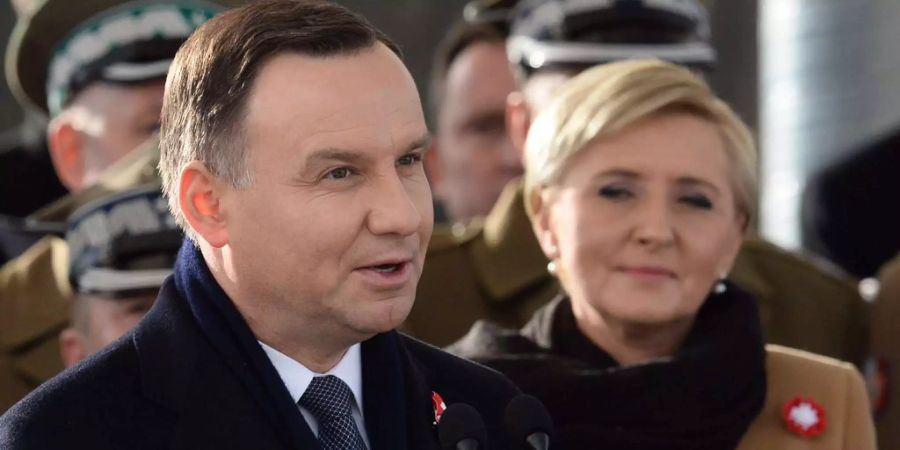 Präsident Andrzej Duda hatte im Juli radikale Reformen der PiS per Veto gestoppt.