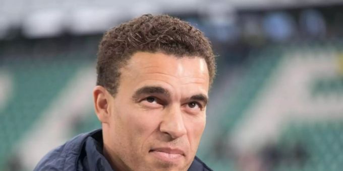 Entschuldigte sich für das verbotene Mannschaftstraining beim Linzer ASK: Trainer Valérien Ismaël. Foto: Peter Steffen/dpa Entschuldigte sich für das verbotene Mannschaftstraining beim Linzer ASK: Trainer Valérien Ismaël. Foto: Peter Steffen/dpa