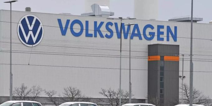 Im Volkswagen-Werk in Zwickau wird am 20. April die Fertigung wieder aufgenommen. Foto: Hendrik Schmidt/dpa-Zentralbild/ZB Im Volkswagen-Werk in Zwickau wird am 20. April die Fertigung wieder aufgenommen. Foto: Hendrik Schmidt/dpa-Zentralbild/ZB