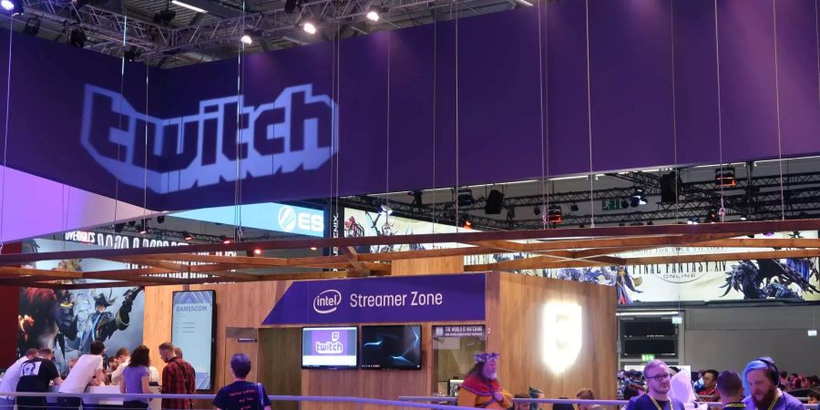 Twitch war ebenfalls mit einem Stand vertreten, von welchem aus live über die Gamescom berichtet wurde.