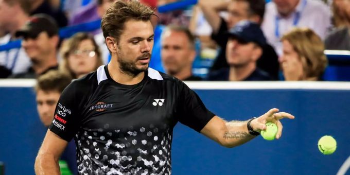 Stan Wawrinka in Cincinnati im Spiel gegen Roger Federer. Stan Wawrinka in Cincinnati im Spiel gegen Roger Federer.