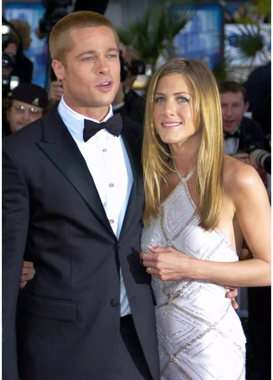 brad pitt aniston