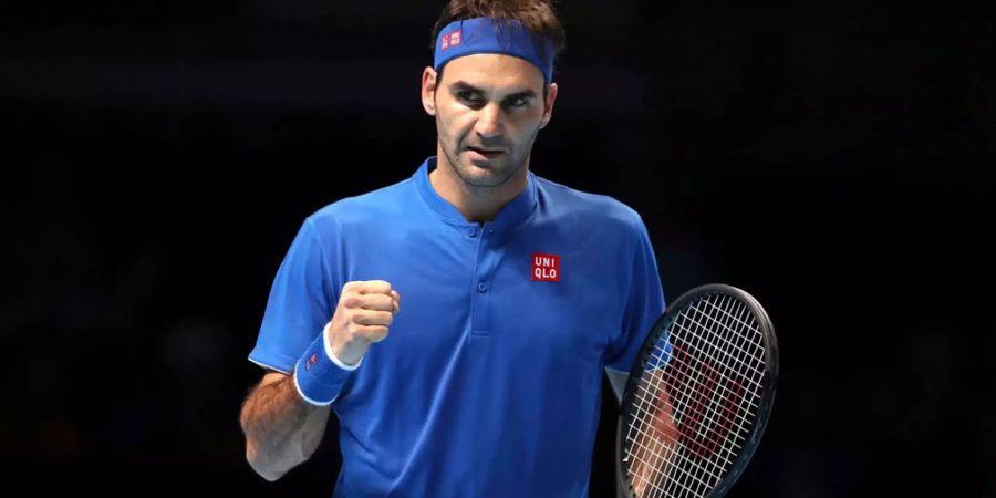 Roger Federer ballt die Faust nach einem Punktgewinn.