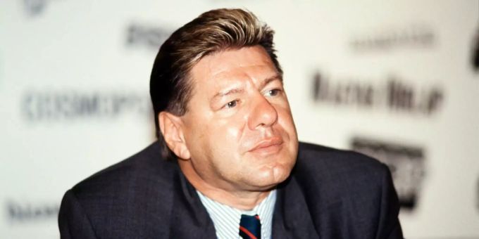 Jürg Marquad tritt kleiner. Der Schweizer Verleger und Unternehmer Jürg Marquard.