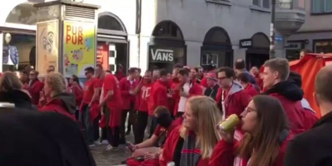 Vor Europa-League - Leverkusen-Fans blockieren Zürcher Innenstadt