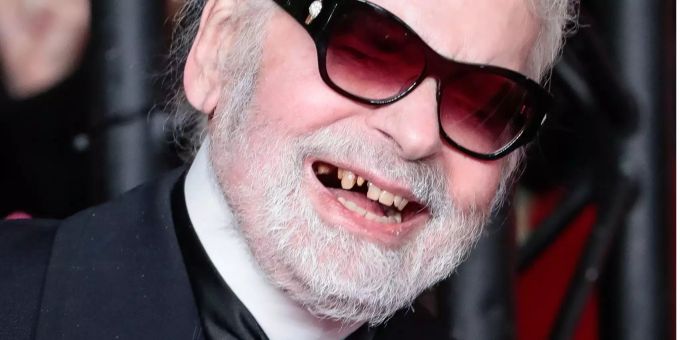 Schief und gelb - Karl Lagerfeld schockt mit neuem Lächeln