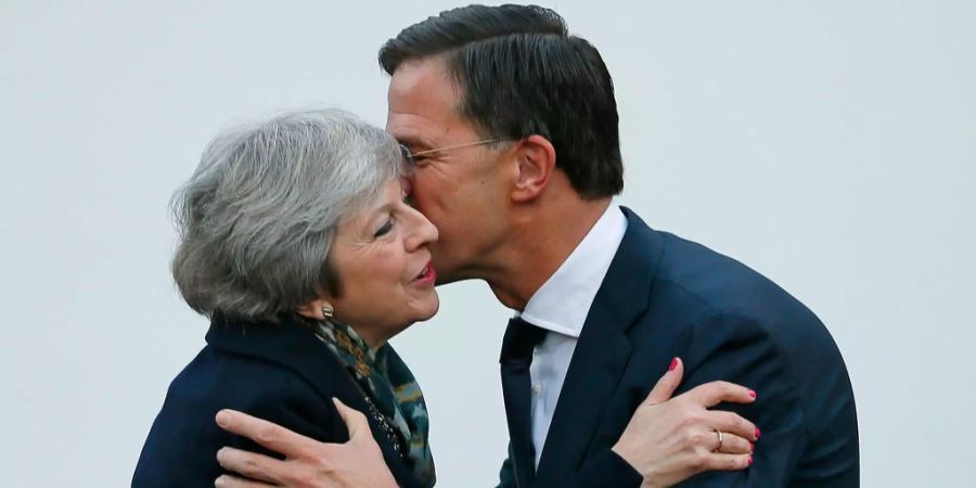 Theresa May und Mark Rutte in Den Haag.