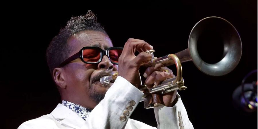 Roy Hargrove spielt Tromopete.