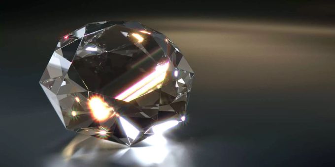 Wahrscheinlich hatten Diebe den Diamanten schon vor Jahrzehnten gestohlen und dabei gegen die Kopie ausgetauscht. (Symbolbild) Wahrscheinlich hatten Diebe den Diamanten schon vor Jahrzehnten gestohlen und dabei gegen die Kopie ausgetauscht. (Symbolbild)