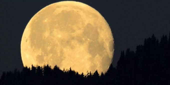 Der Vollmond im Februar vor einigen Jahren. (Archivbild) vollmond