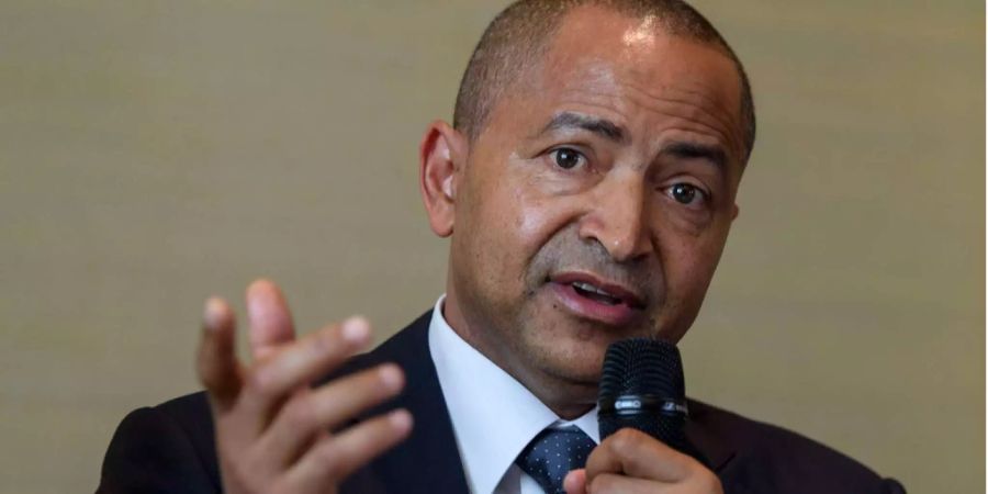 Der oppositionelle Kongolese Moise Katumbi, der seine Kandidatur für die nächsten Präsidentschaftswahlen in der Demokratischen Republik Kongo verkündete, spricht während einer Pressekonferenz, nachdem er gegen die Machthaber in Kinshasa und Kongos amtierenden Präsidenten Joseph Kabila eine Beschwerdewegen wegen «der» beim UN-Menschenrechtsausschuss eingereicht hat.