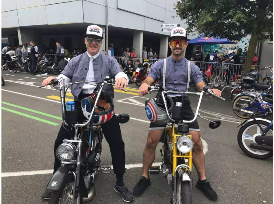 Michael (rechts) und Manuel sind extra aus Appenzell angereist.