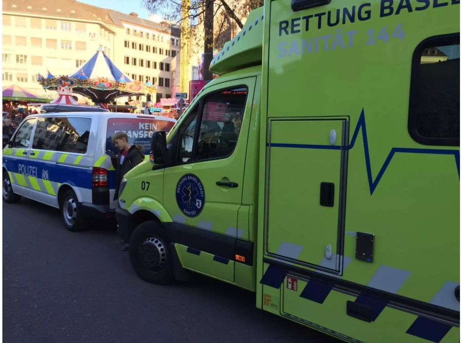 Die verletzte ältere Dame musste von der Ambulanz versorgt und abtransportiert werden.