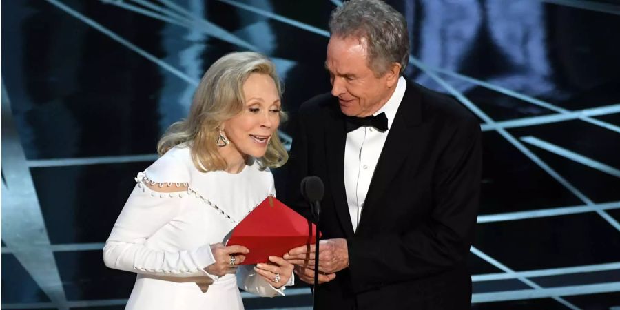 Sorgten für die grösste Oscar-Panne aller Zeiten: Faye Dunaway und Warren Beatty (r.).