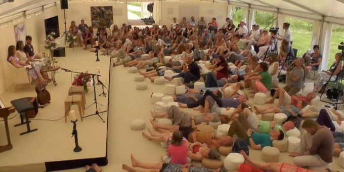 Die Kirschblütler an einem Kongress für Psychotherapie, Psycholyste und alternative Psychiatrie im 2017.