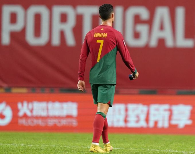 Superstar Cristiano Ronaldo führt Portugals Team an der WM 2022. EPA/HUGO DELGADO WMM 2022