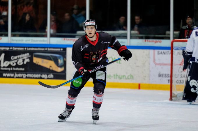 Bereits zum dritten Mal innert acht Tagen wurde dem EHC Thun ein Tor aberkannt. Dieses Mal war Yannick Gugelmann der Pechvogel. EHC Thun
