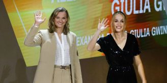Berlin - Popp lässt Teilnahme an Frauenfussball-WM weiter offen Berlin - Popp lässt Teilnahme an Frauenfussball-WM weiter offen