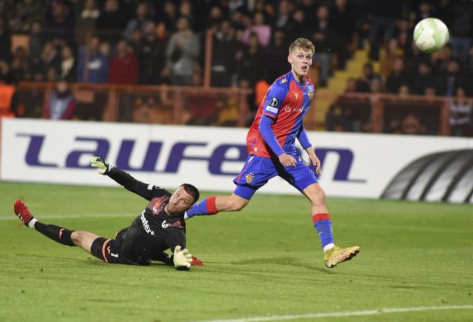 Anton Kade erzielt in Armenien das 2:0 für den FC Basel. fc basel