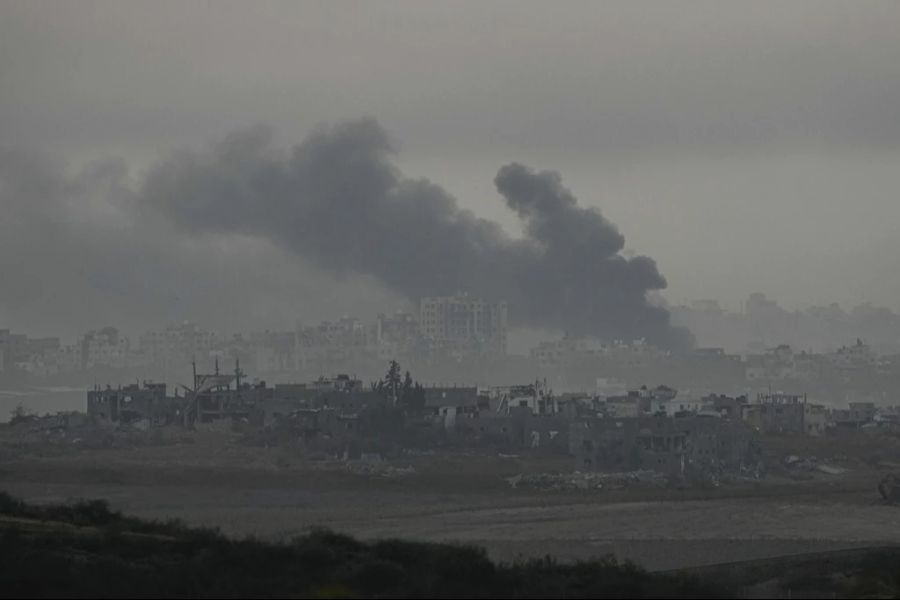 Immer wieder bombardiert Israel seit dem Ende der Feuerpause den Süden des Gazastreifens.