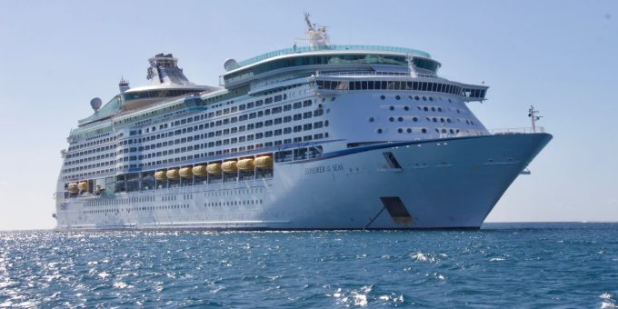 Die Reederei muss den Urlauber nun entschädigen. (Symbolbild) Kreuzfahrtschiff