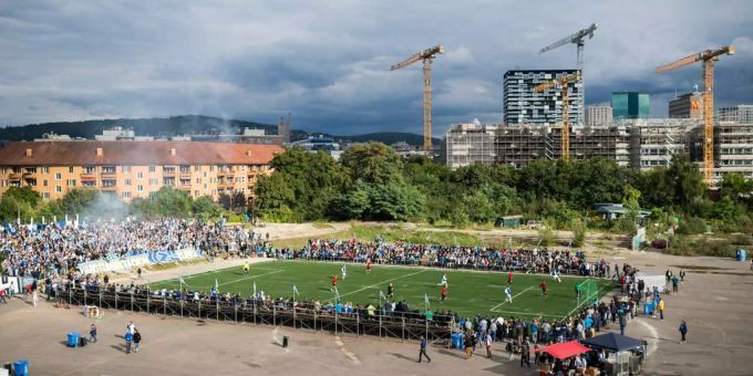 Auf dem Zürcher Hardturm soll das neue Fussballstadion entstehen. Auf dem Zürcher Hardturm soll das neue Fussballstadion entstehen.