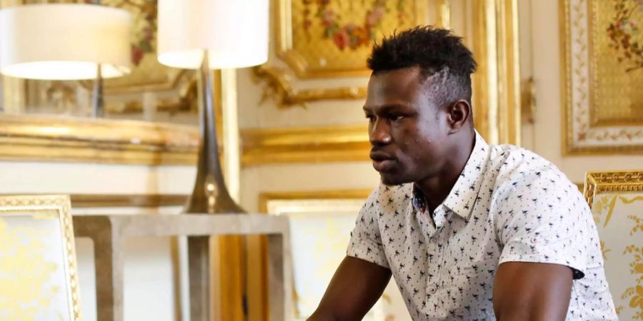 Mamoudou Gassama wird in Frankreich als Held gefeiert.