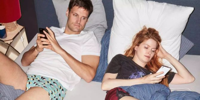 Paar im Bett