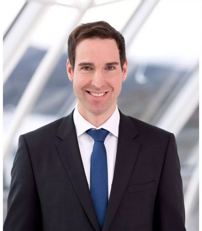 Florian Weigert, Finanzprofessor von der Uni St.Gallen. Florian Weigert, Finanzprofessor von der Uni St.Gallen.