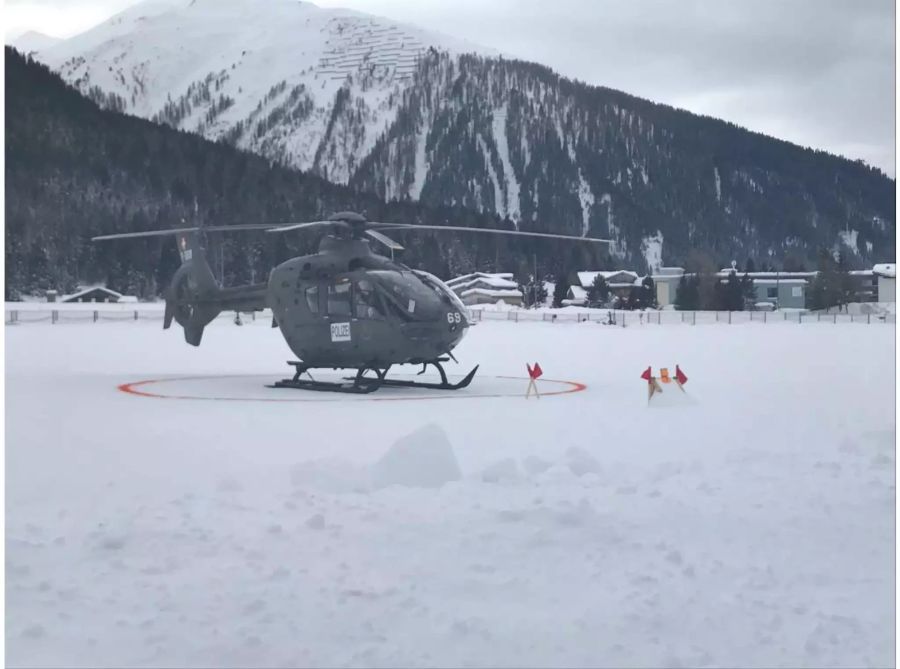 Hier auf der extra für das WEF eingerichteten temporären Aussenlandestelle "Lago" landen die Staatsmänner und Staatsfrauen.