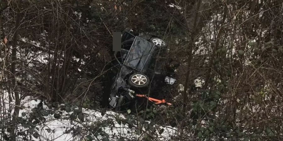 Glatteis Aufdi Unfall im Aargau