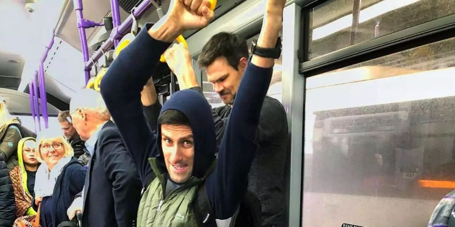 Djokovic trainiert auch in der Bahn.