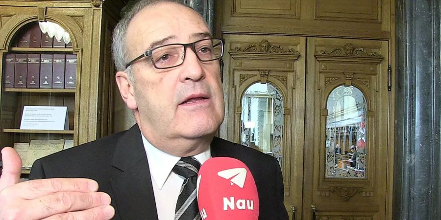 Verteidigungsminister Guy Parmelin appeliert an die Geduld beim Kampfjet-Kauf.