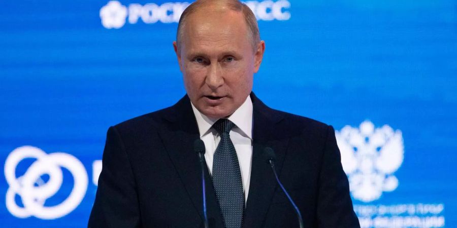 Der russische Präsident Wladimir Putin spricht auf dem Internationalen Forum «Russische Energiewoche» in Moskau.