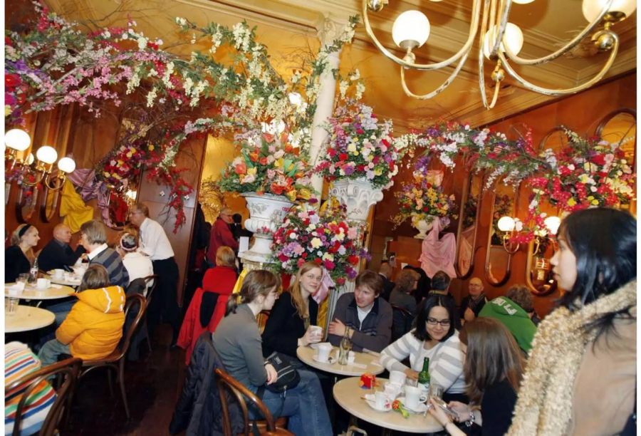 Viel Deko, süsse Spreisen: Bis 2008 dominierte im Café Schober der «Kitsch».