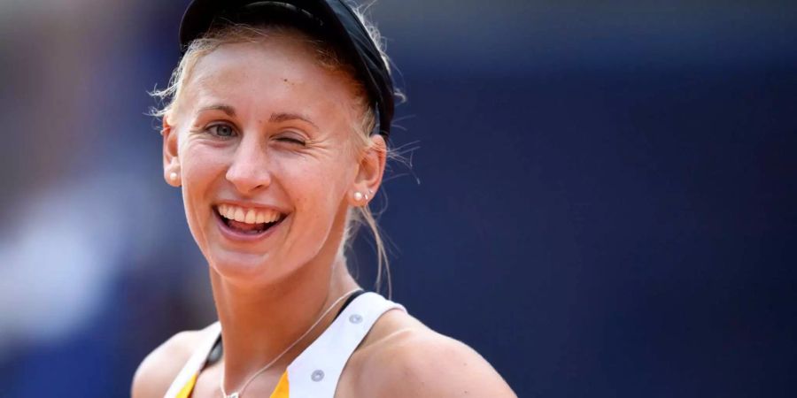 Jil Teichmann bei einem Doppel-Match gegen Timea Bacsinszky im Viertelfinal des WTA Turniers in Gstaad.