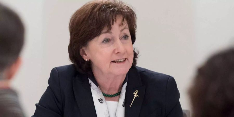 Sylvia Flückiger-Bäni, Nationalrätin SVP-AG, vom überparteilichen Kommitee «No» spricht an einer Medienkonferenz in Bern.