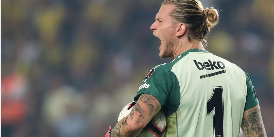 Loris Karius schreit während eines Spiels mit Besiktas Istanbul