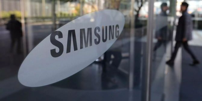 Das Logo von Samsung in Seoul.