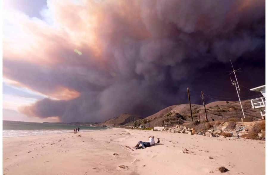 In Malibu, im Süden Kaliforniens, wüten heftige Waldbrände