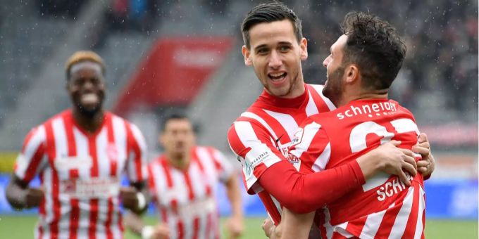 Beim FC Thun war Joss schon einmal leihweise engagiert. Beim FC Thun war Joss schon einmal leihweise engagiert.