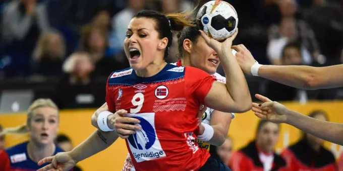 Foto Skandal Im Handball Norweger Verschicken Nacktbild