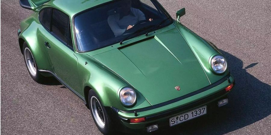 Der Porsche 911 Turbo aus dem Jahrgang 1975 war der erste Porsche-Strassensportwagen mit Turbo-Motor und setzte in Sachen Beschleunigung neue Massstäbe.