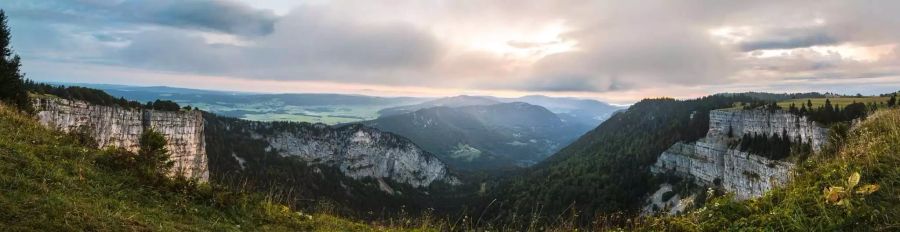 Noch ist es trocken – aber Wolken ziehen auf.