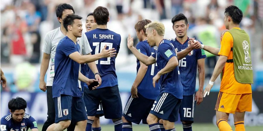 Japan qualifiziert sich nur knapp für den Achtelfinal.